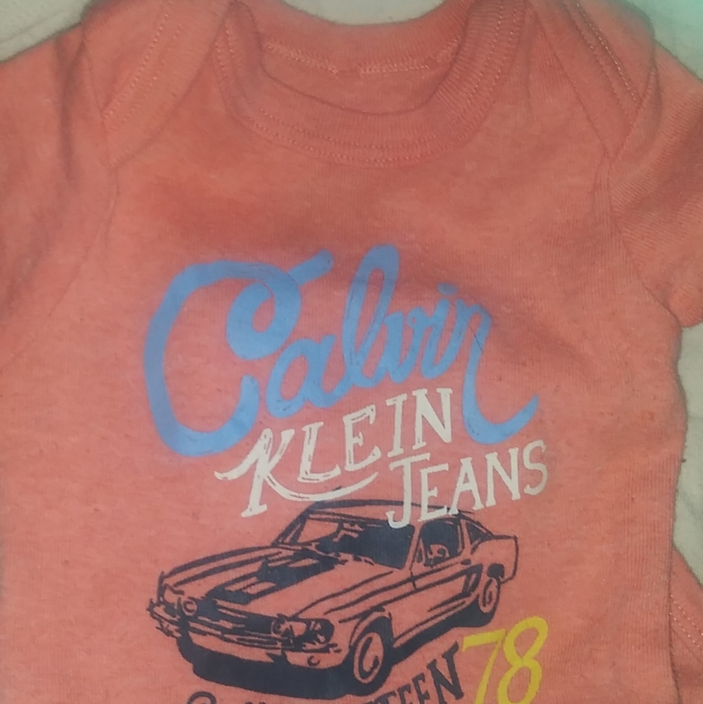 Carter's onesies - Picture 4 of 4